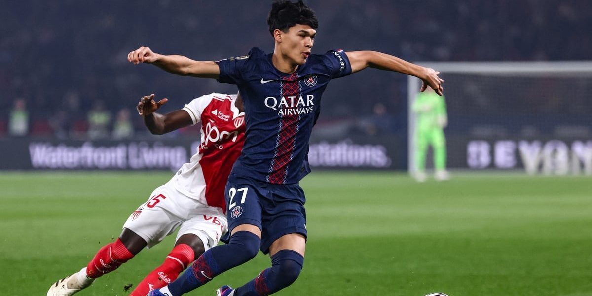 Dro Fernandez face senzație la PSG, devine cel mai tânăr marcator din istoria clubului Un după-amiază memorabil pentru Paris Saint-Germain și, în mod special, pentru tânărul atacant Dro Fernandez, care a scris istorie în dubla sa apariție pentru club