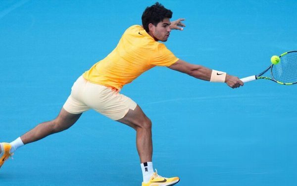 Surpriză în premieră la Miami Open: liderul mondial Carlos Alcaraz, eliminat în turul al treilea de Sebastian Korda Miami, 22 martie 2026 — Cel mai așteptat moment al turneului Miami Open s-a transformat într-un șoc pentru tenisul mondial, când favoritele și-au pierdut capul de afiș încă din primele zile