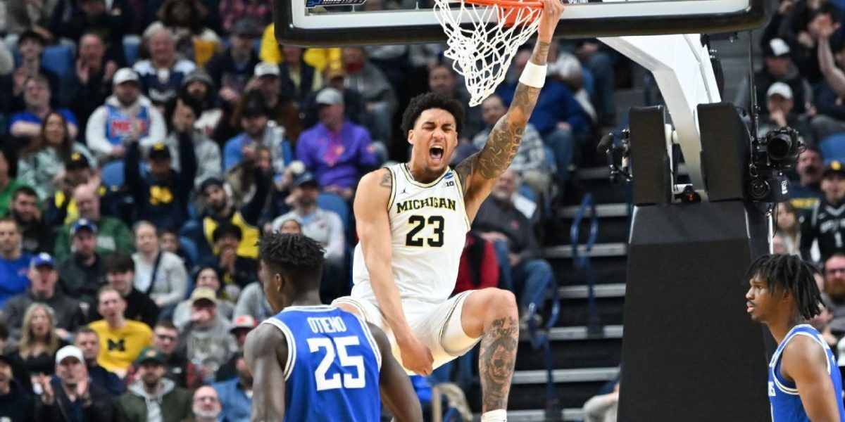 Titlul: Vocea rivalităților din NCAA: confruntări hotărâtoare în dulce-adecările Elite Eight Cu meciurile decisive ale campionatului NCAA în plină desfășurare, ziua de joi a adus un spectacol de intensitate maximă, în care favoritele și outsiderii au dat totul pe teren pentru a ajunge în fața porții către finala natională