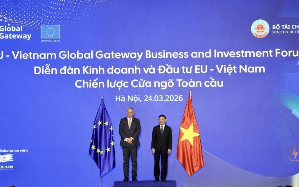 Forumul UE-Vietnam: un pas major spre cooperare pentru o dezvoltare durabilă Un eveniment de amploare, dedicat consolidării colaborării între Uniunea Europeană și Vietnam, a avut loc recent în Hanoi