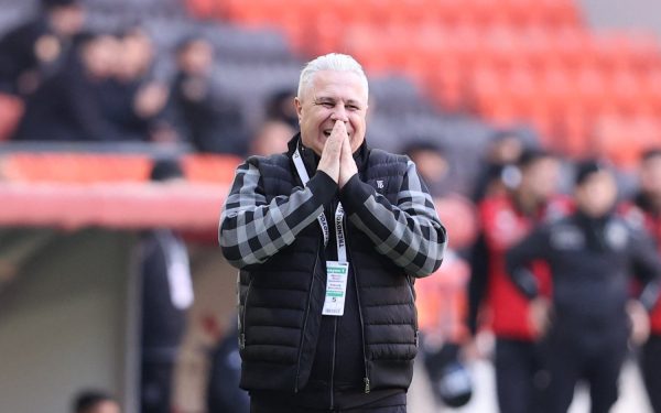 Nu-l iartă pe Șumudică: ”A păcălit destul! Lumea s-a prins de el”