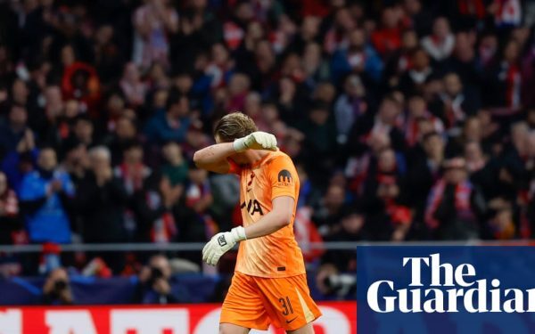 Decizie controversată a antrenorului Igor Tudor în meciul Tottenham – Atletico Madrid: titularizarea și înlocuirea lui Antonin Kinsky după greșelile din start Tottenham a suferit una dintre cele mai umilitoare înfrângeri din istorie, pierzând cu 5-2 în fața Atletico Madrid în prima manșă a optimilor de finală ale Ligii Campionilor