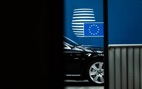 Tensiunile din Orientul Mijlociu pot destabiliza economia europeană în următoarele patru săptămâni Fără îndoială, situația din Orientul Mijlociu devine tot mai alarmantă, iar evoluțiile din spațiul geopolitic au potențialul de a provoca repercusiuni semnificative asupra economiei europene
