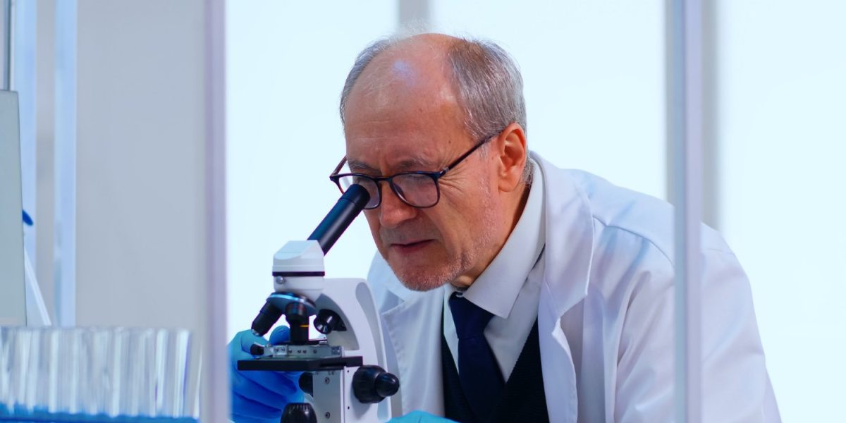 Cercetători din Australia fac pași importanți în domeniul tehnologiei hibride, demonstrând că celulele cerebrale umane pot fi conectate direct la hardware din siliciu pentru a realiza funcții complexe, precum jocurile video