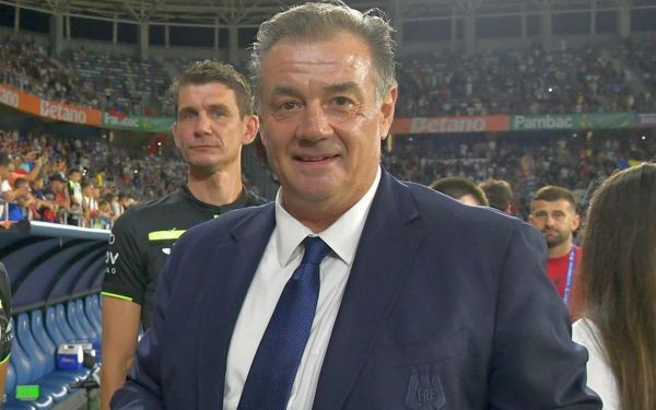 Dacă nu am tulburat lumina blândă de sub Acropole