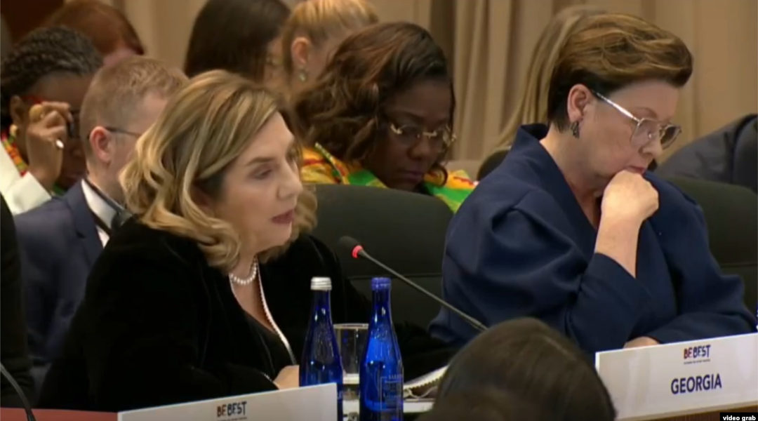 Tamar Bagrationi, soția președintelui Georgiei, Mikheil Kavelashvili, a avut un discurs notabil la un summit internațional de rang înalt organizat în Washington, D.C., de către Melania Trump