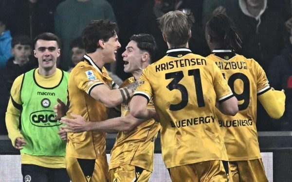 Udinese câștigă în mod surprinzător la Genoa, scor 2-0, în etapa a 30-a din Serie A Genoa a fost învins acasă de Udinese cu scorul de 2-0, într-un meci tensionat și extrem de disputat, al 30-lea din actualul sezon de Serie A