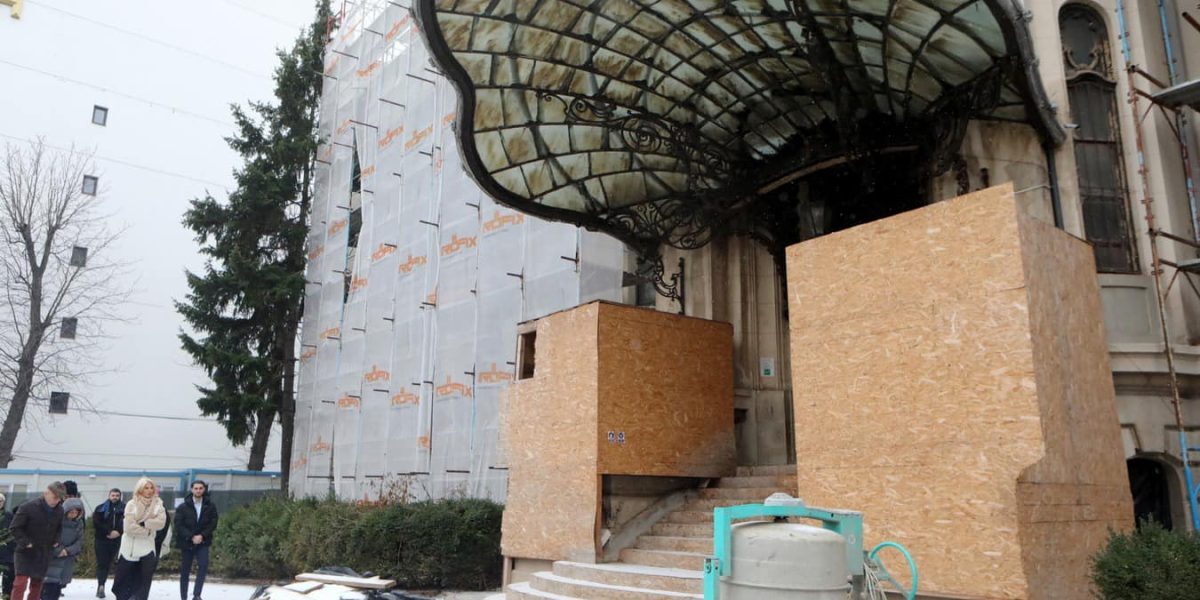 Controale urgente la Muzeul Naţional „George Enescu”: starea obiectelor de patrimoniu, sub semnul întrebării Un val de îngrijorare a cuprins patrimoniul cultural al țării după ce, recent, autoritățile au decis să efectueze verificări amănunțite în cadrul Muzeului Național „George Enescu”