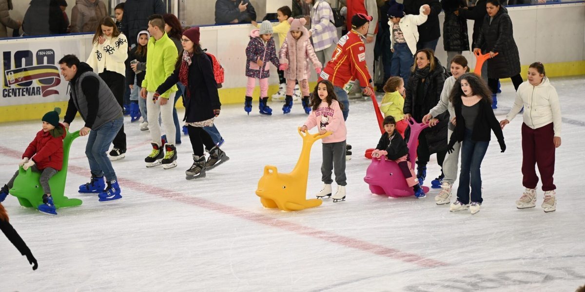 Între vânt și magie de gheață: Patinoarul Berceni Arena propune un program de weekend pentru iubitorii de patinaj Într-o mișcare de a aduce mai aproape bucureștenii de sportul cu suflet de copil și de tradiția industriei de hochei, noua arenă din Sectorul 5 s-a deschis în vara anului 2024 și a devenit rapid un punct central pentru pasionații de patinaj și sporturi de iarnă