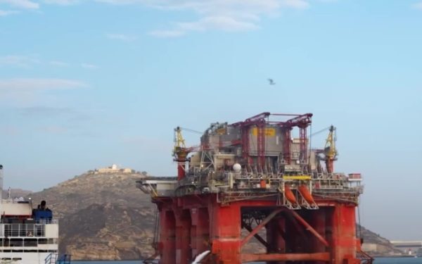 Progres semnificativ în dezvoltarea proiectului Neptun Deep: infrastructură pentru extracție și transport operațională, fără incidente În Marea Neagră, eforturile pentru valorificarea gazelor naturale din perimetrul Neptun Deep avansează conform planului, iar investițiile în infrastructură sunt pe cale să aducă o schimbare majoră în economia energetică a României