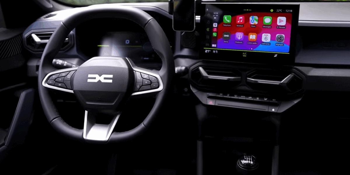 Dacia a dezvăluit oficial numele noului său crossover compact, intitulat Striker, în anticiparea lansării care va avea loc pe 10 martie
