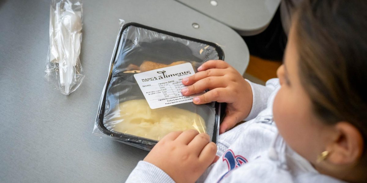 Sectorul 6 din București vizează extinderea programului „Școală după Școală” la Școala Gimnazială 163, pentru a oferi sprijin educațional unuia dintre cele mai vulnerabile grupuri de elevi Autoritățile locale din Sectorul 6 pregătesc o modificare importantă în structura programului „Școală după Școală” pentru elevii din zonele cu dificultăți sociale și economice ale capitalei