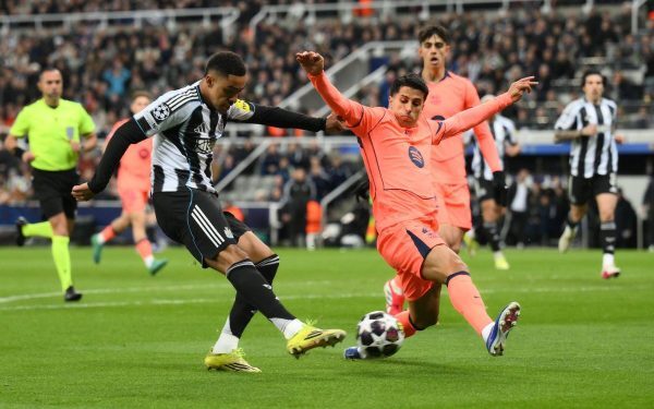 Newcastle a ratat ocazia de a-și asigura o victorie importantă în turul optimilor de finală ale Ligii Campionilor, după ce a fost egalată de Barcelona pe teren propriu, scor 1-1