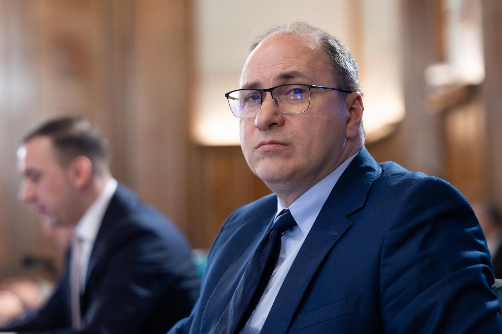 Mihai Dimian, noul ministru al Educației și Cercetării, a anunțat că Guvernul a aprobat un memorandum esențial pentru dezvoltarea infrastructurii pentru educația timpurie din România, marcând un prim semnal clar al angajamentului său față de reformele din domeniul educației