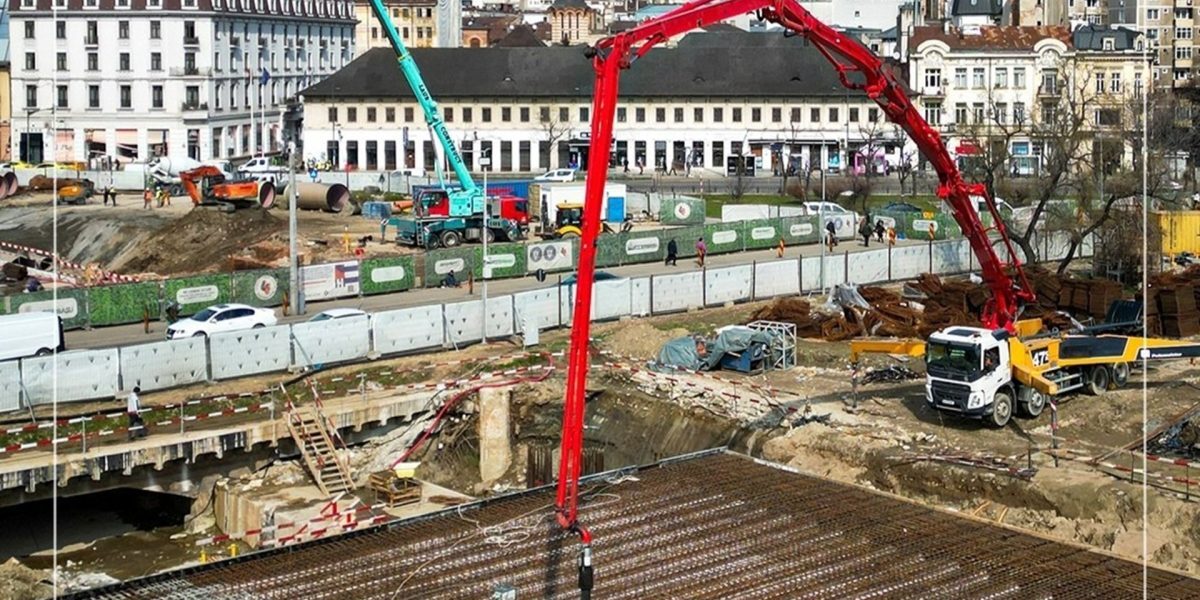 Lucrările de modernizare a Piaței Unirii continuă, însă detaliile cu privire la descoperirile arheologice făcute sub paviment rămân secrete protejate de lege