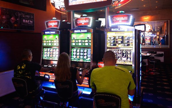 Consilierii locali din Sectorul 3 au pregătit un proiect de hotărâre menită să transforme radical peisajul urban, propunând eliminarea sălilor de jocuri de noroc din zona administrativă a sectorului