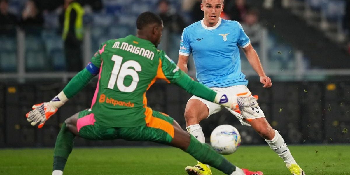 Lazio învinge Milan cu 1-0, reușită decisivă a lui Isaksen