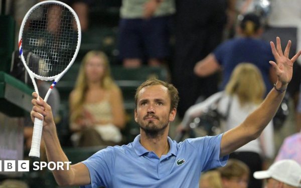 Jannik Sinner a obținut o victorie impresionantă în turneul ATP pe hard, cucerind titlul după o performanță solidă de doar o oră și 23 de minute împotriva lui Alexander Zverev