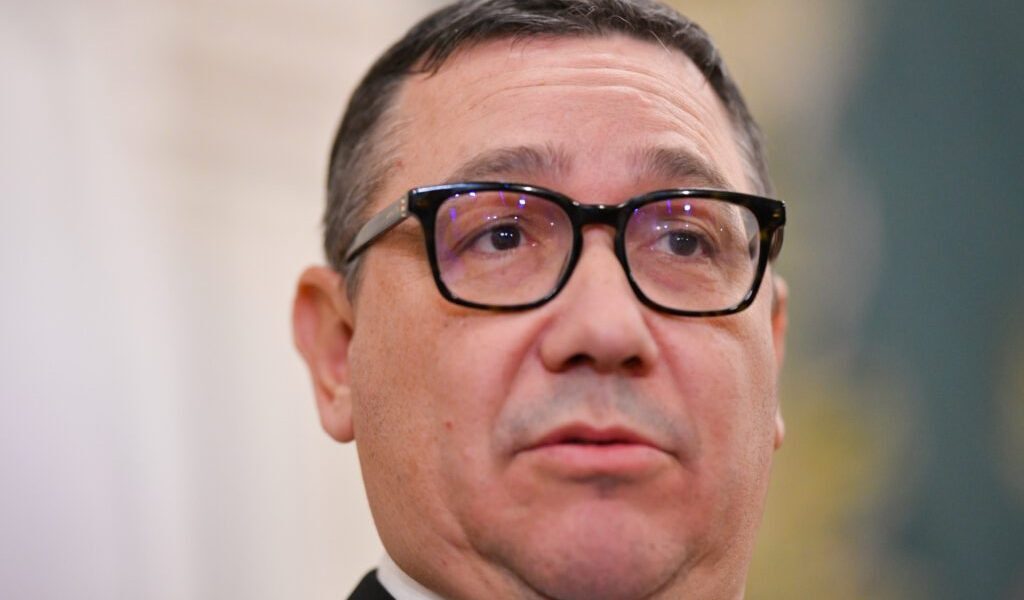 Irina Ponta, în siguranță în România după o plecare tumultuoasă în Emiratele Arabe Unite Fosta soție a premierului Victor Ponta, Irina, a revenit în țară după o serie de incidente care au stârnit îngrijorare publică și speculații