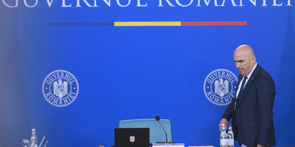 România organizează o reuniune de urgență pentru coordonarea operațiunilor diplomatice și de transport în contextul conflictului din Orientul Mijlociu O reuniune de urgență convocată de Guvernul României va avea loc luni, la Palatul Victoria, având ca scop coordonarea măsurilor pentru asigurarea siguranței cetățenilor români aflați în regiunea afectată de conflictul din Orientul Mijlociu