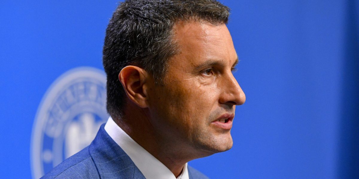 Autoritățile române pregătesc terenul pentru un scenariu dificil privind angajamentul financiar al țării în fața Uniunii Europene