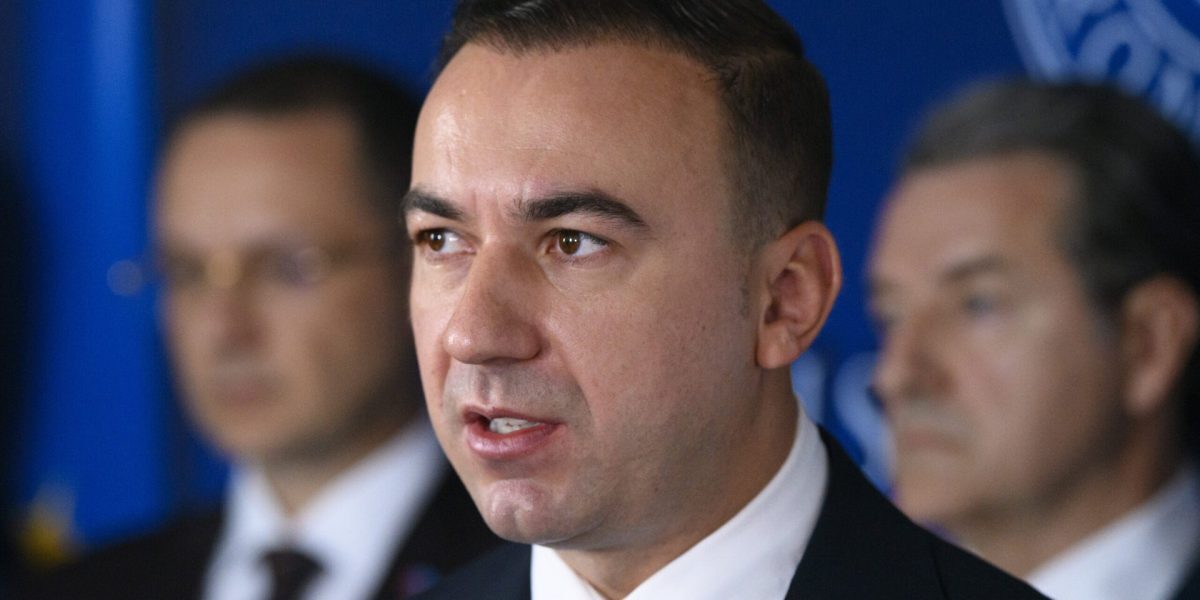 Ministrul Energiei, Bogdan Ivan: Blocăm orice oportunitate pentru afgenta economici să profite de conflictele din Orientul Mijlociu