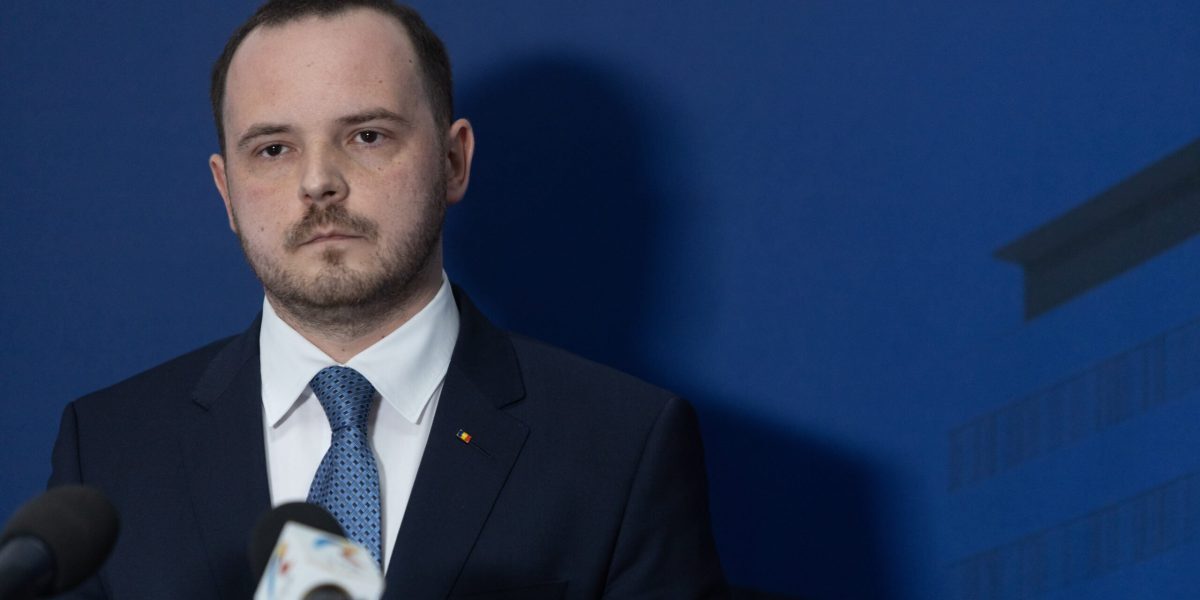 Ministrul Sănătății, Alexandru Rogobete, a reafirmat vineri angajamentul guvernului român de a reintra pe un drum al reformei reale în sistemul sanitar, în timp ce recunoaște dificultățile majore cu care se confruntă acest domeniu