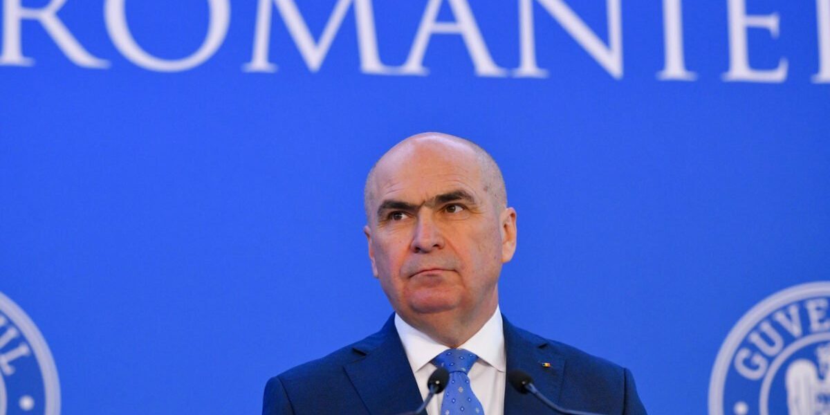 Guvernul României a aprobat recent bugetul pentru anul în curs, într-un context internațional dificil marcat de turbulențe pe piețele financiare globale