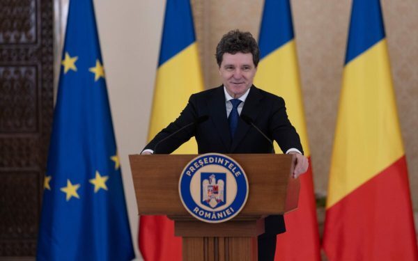 Nicușor Dan intensifică legăturile bilaterale: alertă asupra securității, cooperarea economică și perspectiva bugetului național Președintele României, Nicușor Dan, a deschis un nou capitol în relațiile externe ale țării, evidențiind apropierea strategică cu Polonia și prezentând planuri concrete pentru dezvoltarea colaborării bilaterale și coordonarea pe scena europeană
