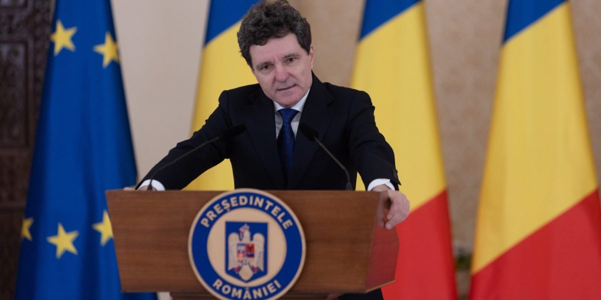 Președintele României, Nicușor Dan, a reafirmat cu fermitate angajamentul de a asigura adoptarea bugetului pentru anul 2026, prevăzută pentru luna martie, în ciuda tensiunilor și discuțiilor aprinse din coaliție
