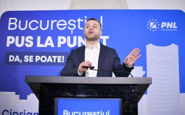 Situație critică pentru bugetul Bucureștiului: Primăria riscă incapacitate de plată în luna aprilie din cauza amânărilor legislative Criza bugetară a Capitalei devine tot mai acută pe măsură ce termenul pentru adoptarea bugetului de stat se apropie, iar oficialii atrag atenția asupra unui pericol iminent: riscul ca Primăria Capitalei să intre în incapacitate de plată în luna aprilie, dacă legislația nu va fi aprobată în cel mai scurt timp