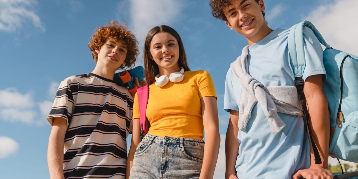 Adolescenții din prezent dorm mult mai puțin decât cei din anii 2000