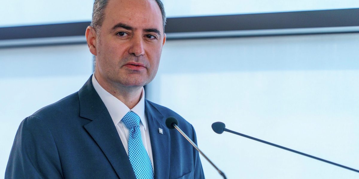 România își păstrează stabilitatea financiară și perspectiva de creștere pe termen mediu, potrivit unei evaluări recente realizate de către experții de la Moody’s Ratings