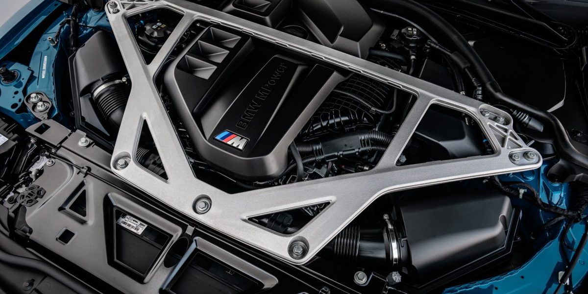 BMW M3, unul dintre cele mai îndrăgite și performante modele ale mărcii bavareze, s-a confruntat recent cu un fenomen neobișnuit în timpul testelor de accelerație: detonare