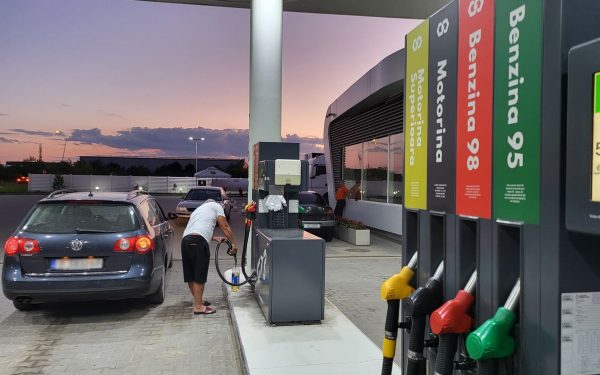 Mașina pornește greu după alimentare? Soluția poate fi mai simplă decât pare, fiind legată de sistemul EVAP și pașii de diagnostic ușor pe care orice posesor de autoturism trebuie să-i cunoască pentru a evita disconfortul și costurile inutile