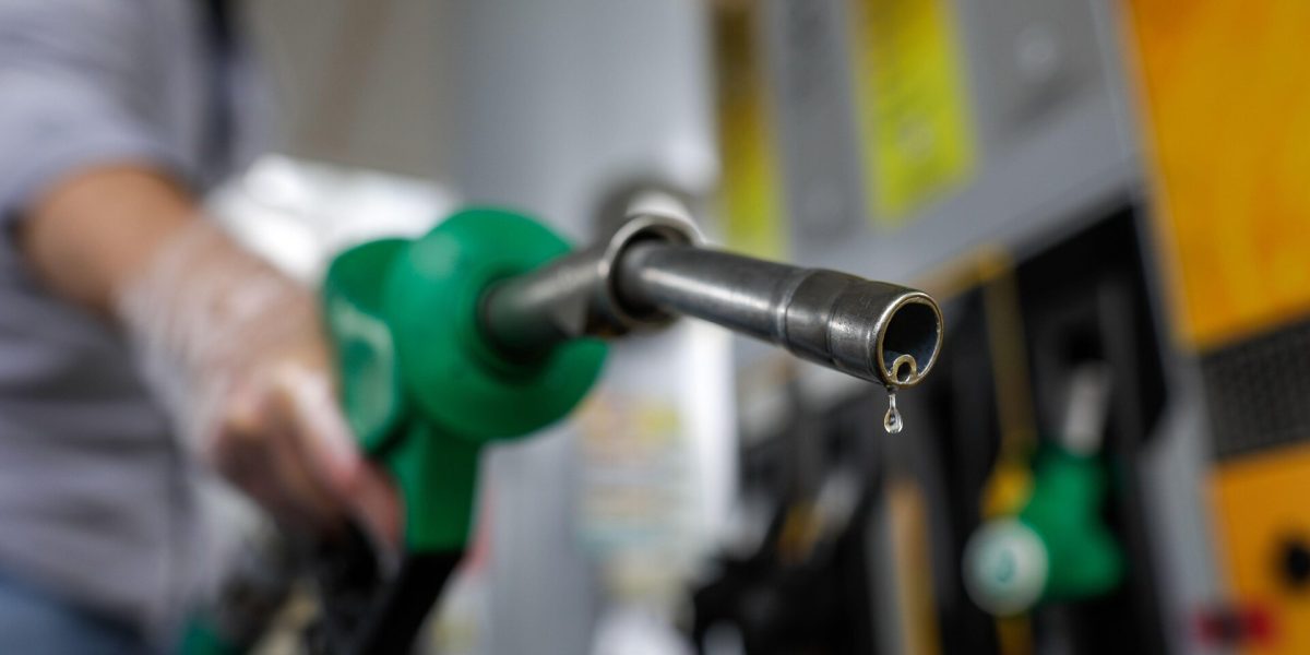 Economia globală se află, din nou, în alertă maximă, după ce analiștii anticipează o creștere spectaculoasă a cotațiilor petroliere la începutul acestei săptămâni