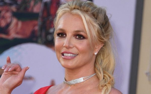 Britney Spears, reținută în California într-un incident șocant pentru fanii și presa internațională Britney Spears a fost reținută miercuri seară, în California, într-un incident care a luat prin surprindere atât fanii, cât și opinia publică