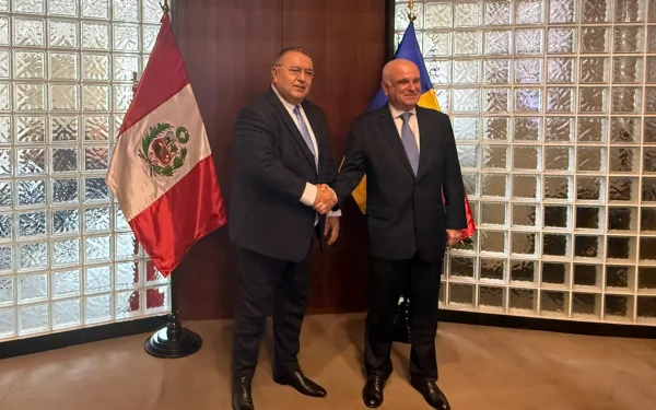 România și Peru explorează noi oportunități de colaborare economică în contextul unei întâlniri fructuoase Dialogul dintre România și Peru a demonstra un interes profund din partea ambelor părți pentru creșterea și diversificarea relațiilor comerciale, precum și pentru stabilirea unor planuri concrete de investiții