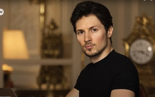 Soldați ruși rămași fără conexiune: Impactul indisponibilității tehnologiei Starlink asupra luptelor din Ucraina La o masă din bucătăria unei ferme din estul Ucrainei, Anton, un bărbat de 44 de ani și soldat activ, a descoperit cu surprindere că linia de comunicație esențială pentru operațiunile sale fusese bruscată