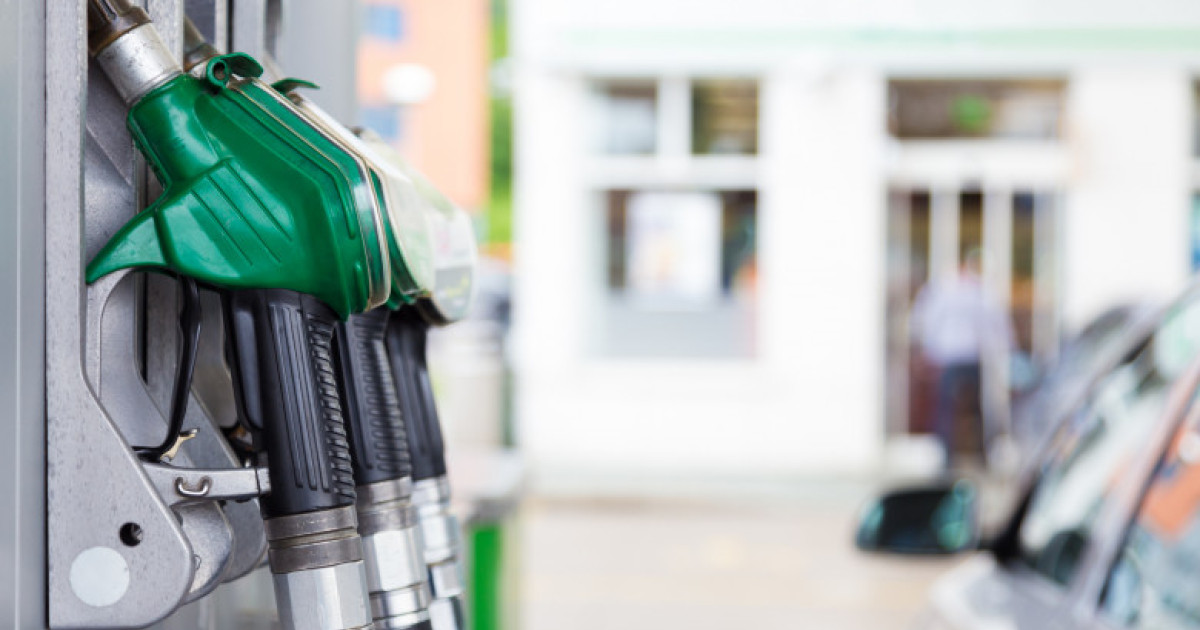 Motorina, sub 9,5 lei după explozia de prețuri. Cât costă benzina acum?