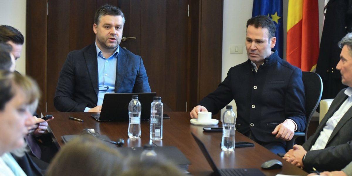 Primarul general al Capitalei, Ciprian Ciucu, a anunțat recent deschiderea unor noi colaborări cu primarul Sectorului 3, Robert Negoiță, în cadrul unui program de dialog și coordonare menit să optimizeze gestionarea problemelor urbane ale Bucureștiului