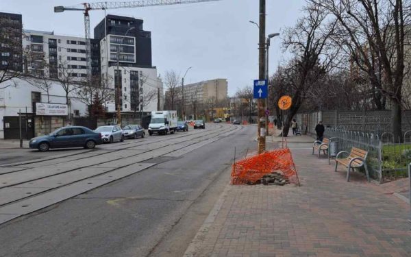 Circulația pe două artere principale din estul Bucureștiului va fi închisă total în următoarele săptămâni, ca parte a unui amplu proiect de modernizare a infrastructurii de tramvai, un pas important în îmbunătățirea transportului urban din Capitală