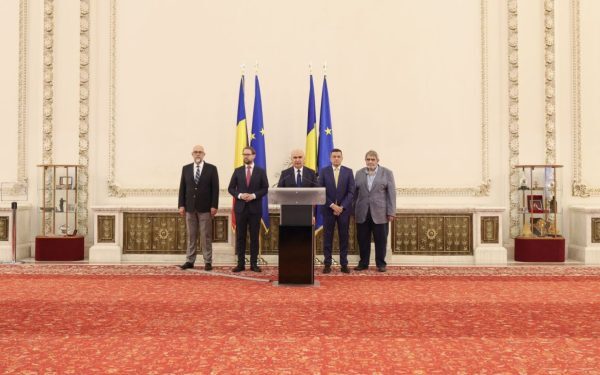 Liderii coaliției de guvernare au decis, în această săptămână, să transmită proiectul de buget pentru anul 2026 Parlamentului, în ciuda tensiunilor interne și a nemulțumirilor formulate de social-democrați