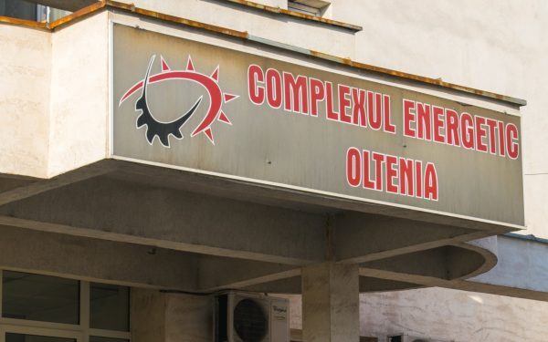 Conflictele de muncă de la Complexul Energetic Oltenia ating un punct critic, după ce negocierile dintre conducere și sindicaliști au eșuat, iar perspectivele pentru mii de angajați devin din ce în ce mai sumbre