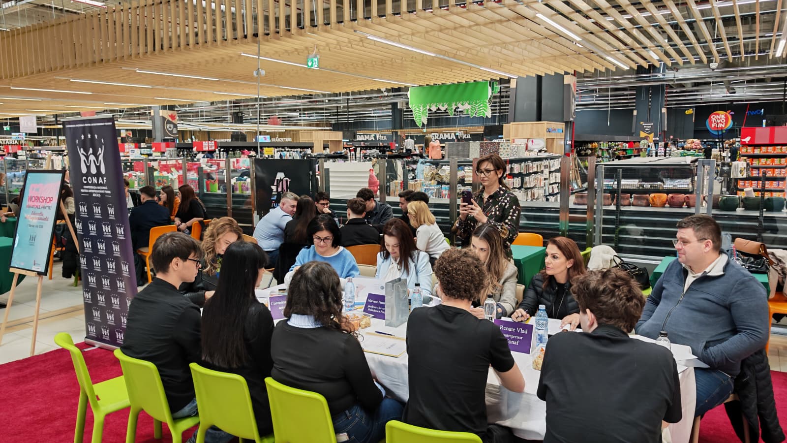 Weekendul trecut, Pitești a devenit centru de inspirație și educație antreprenorială prin găzduirea evenimentului „Maratonul pentru Educație Antreprenorială”, un proiect organizat de Confederația Națională pentru Antreprenoriat Feminin (CONAF)