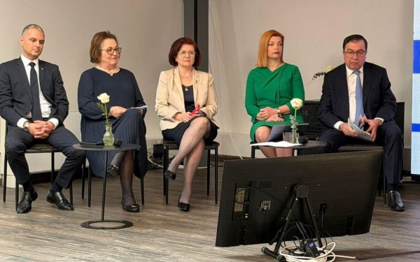 În contextul Zilei Mondiale a Obezității, mediul medical din România atrage din ce în ce mai multă atenție asupra acestei probleme alarmante, propunând măsuri concrete pentru combaterea ei