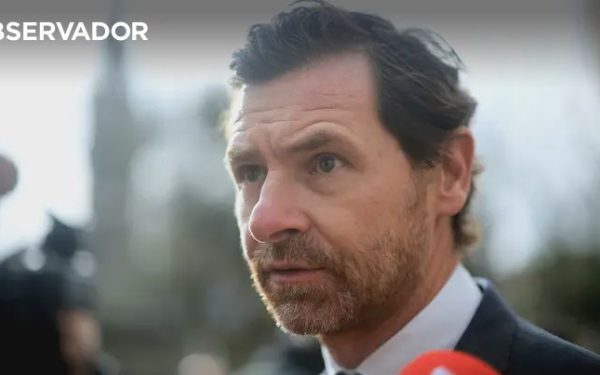 Tensiuni între Porto și Sporting escaladează după declarațiile provocaționale de la derby-ul de sâmbătă Un episod tensionat marcat de declarații critice și acuzații reciproce a avut loc după meciul din weekend, când FC Porto și Sporting s-au întâlnit pe teren, dar și în afara lui