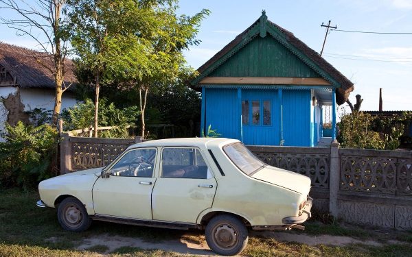 Procedura de radiere a unei mașini rămâne un proces crucial pentru șoferii care doresc să renunțe oficial la înmatricularea unui vehicul, fie din motive personale, fie din cauza unor schimbări în situația proprietarului sau a contextului legislativ
