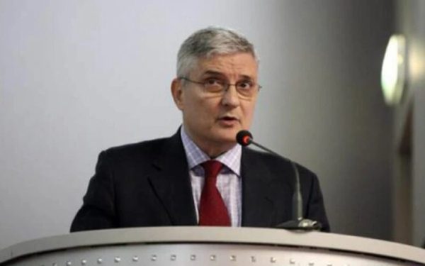 Inteligența artificială: un pericol imens în fața promisiunilor sale Într-o lume în care tehnologia evoluează cu viteza gândului, inteligența artificială se află din ce în ce mai mult pe lista instrumentelor care pot transforma radical viața noastră
