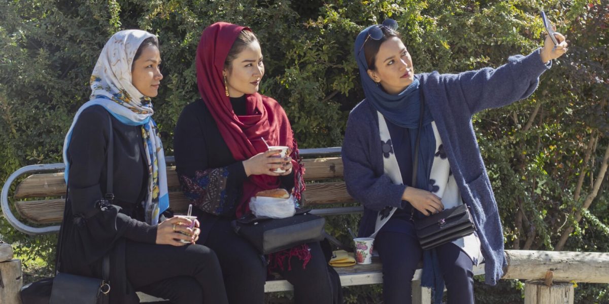 Aplicații locale în Iran: Alternative populare la Amazon, Waze și Instagram cu milioane de utilizatori
